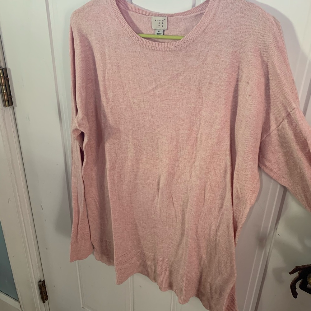 Pullover sweater